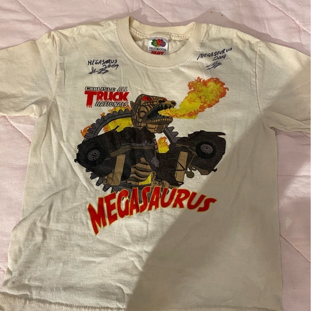 Megasaurus Tee on Fruit of Loom Tag size 6/8 (FB)